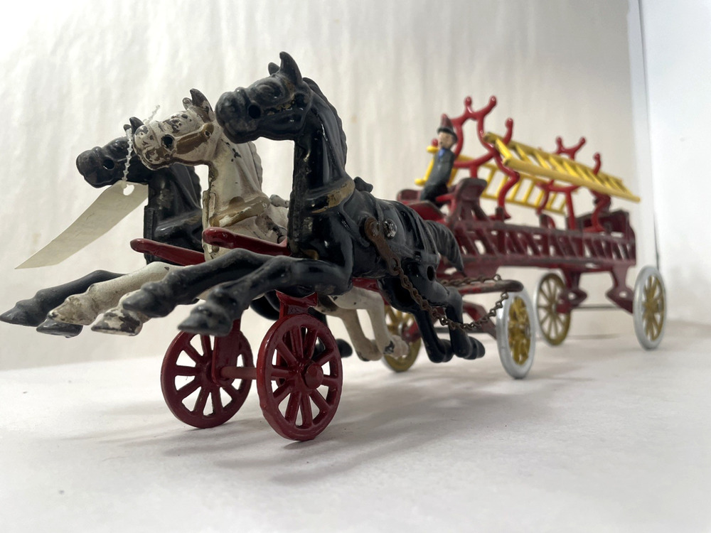 Antique Kenton Cast Iron Fire Ladder Wagon 4 Horse Team Driver 16โ Toy